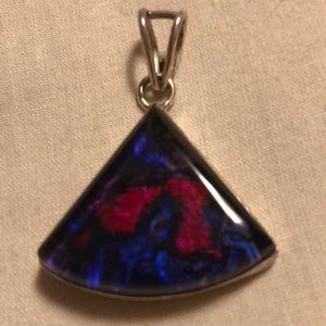 Beautiful necklace pendant set in real silver